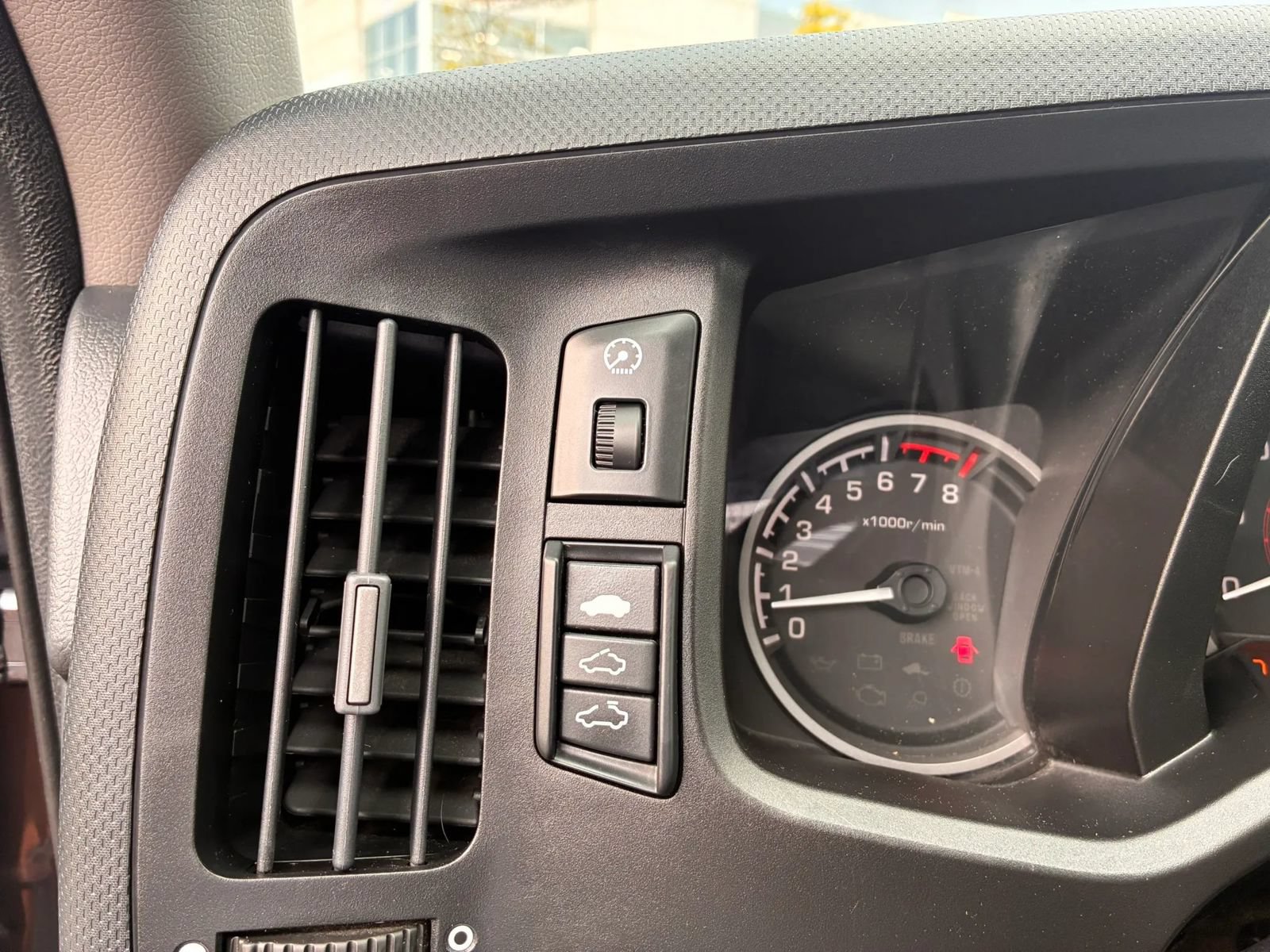 Used 2014 Honda Ridgeline RTL image 17