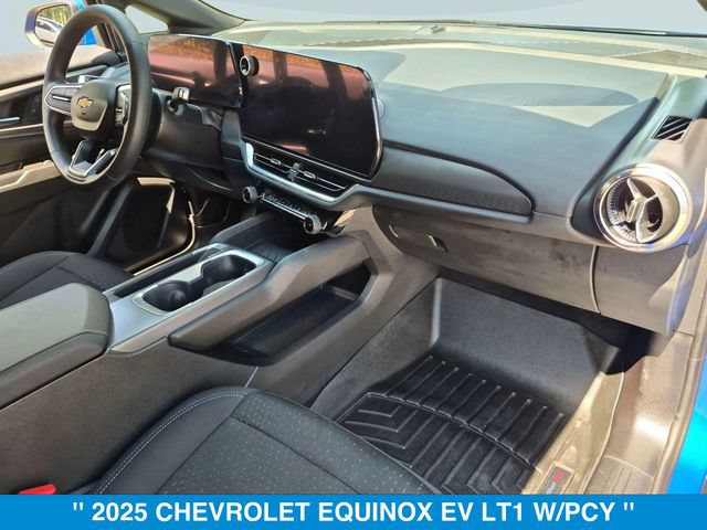 Used 2025 Chevrolet Equinox EV LT FWD image 32
