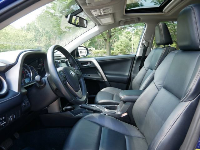 Used 2015 Toyota RAV4 Limited AWD/4WD image 8