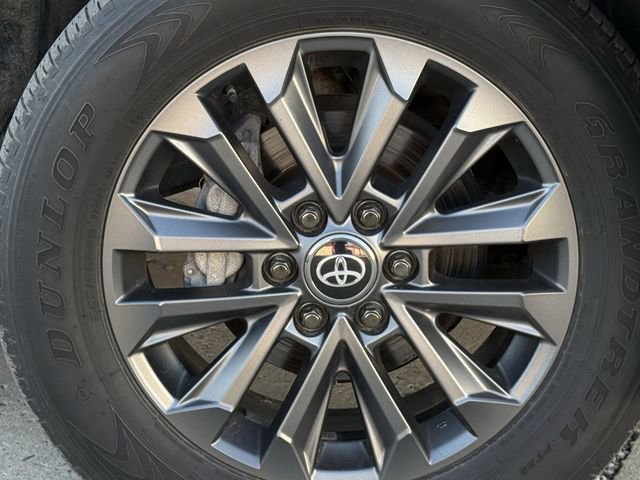 Used 2024 Toyota Land Cruiser image 10