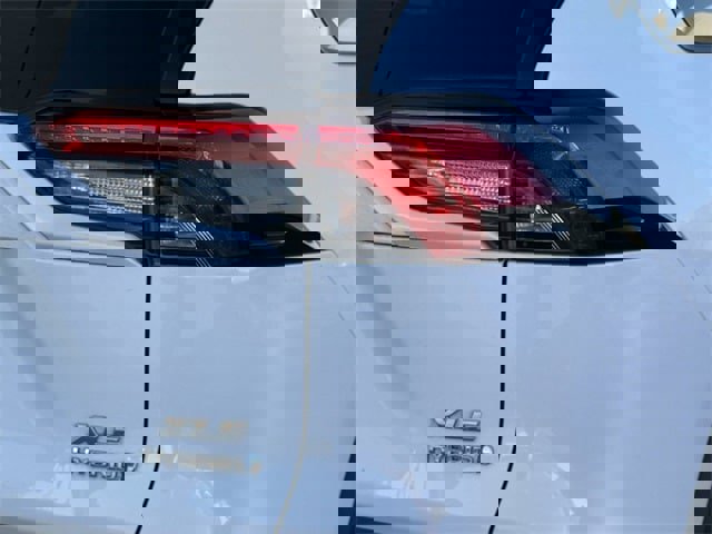 Used 2021 Toyota RAV4 XLE image 7