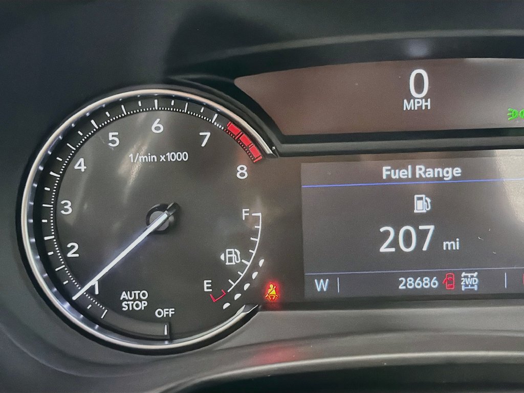 Used 2023 Cadillac XT4 Luxury AWD/4WD image 13