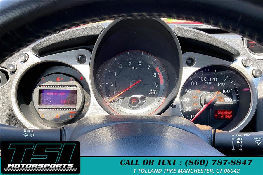 Used 2016 Nissan 370Z Coupe RWD image 19