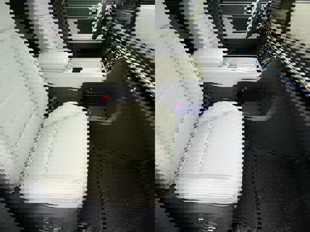 New 2026 Hyundai Santa Fe Calligraphy image 10