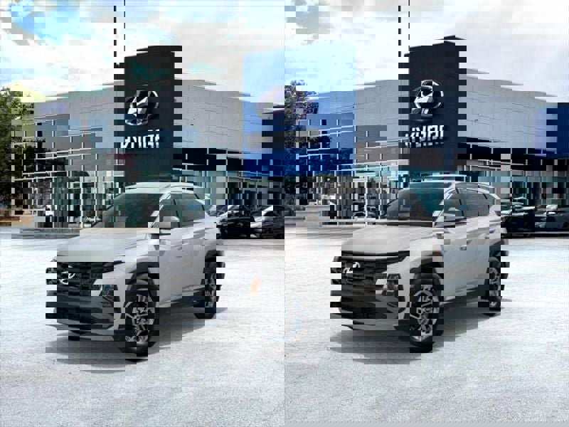New 2025 Hyundai Tucson SE