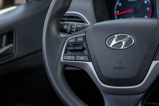 Used 2020 Hyundai Accent SE image 22