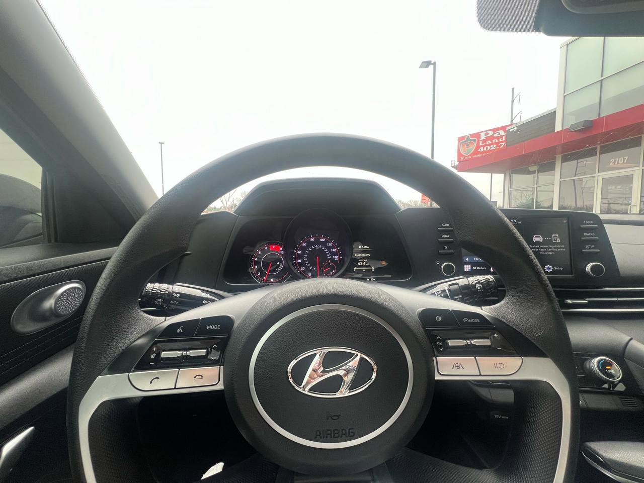 Used 2021 Hyundai Elantra SEL image 14