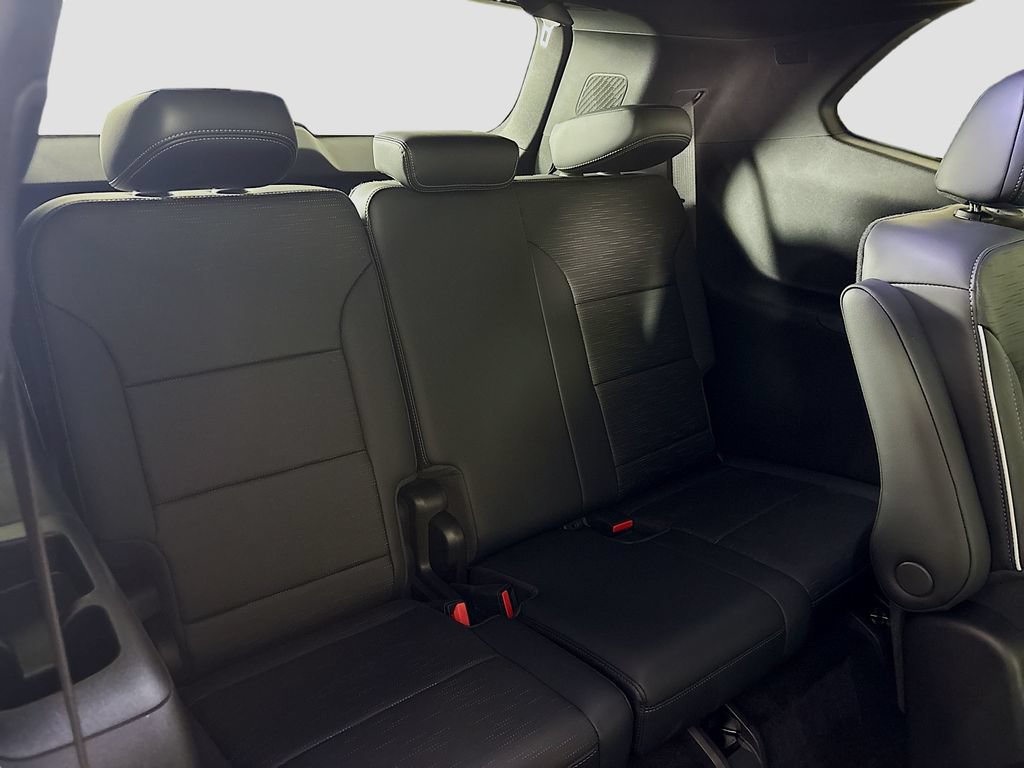 Used 2026 Buick Enclave Sport Touring FWD image 29