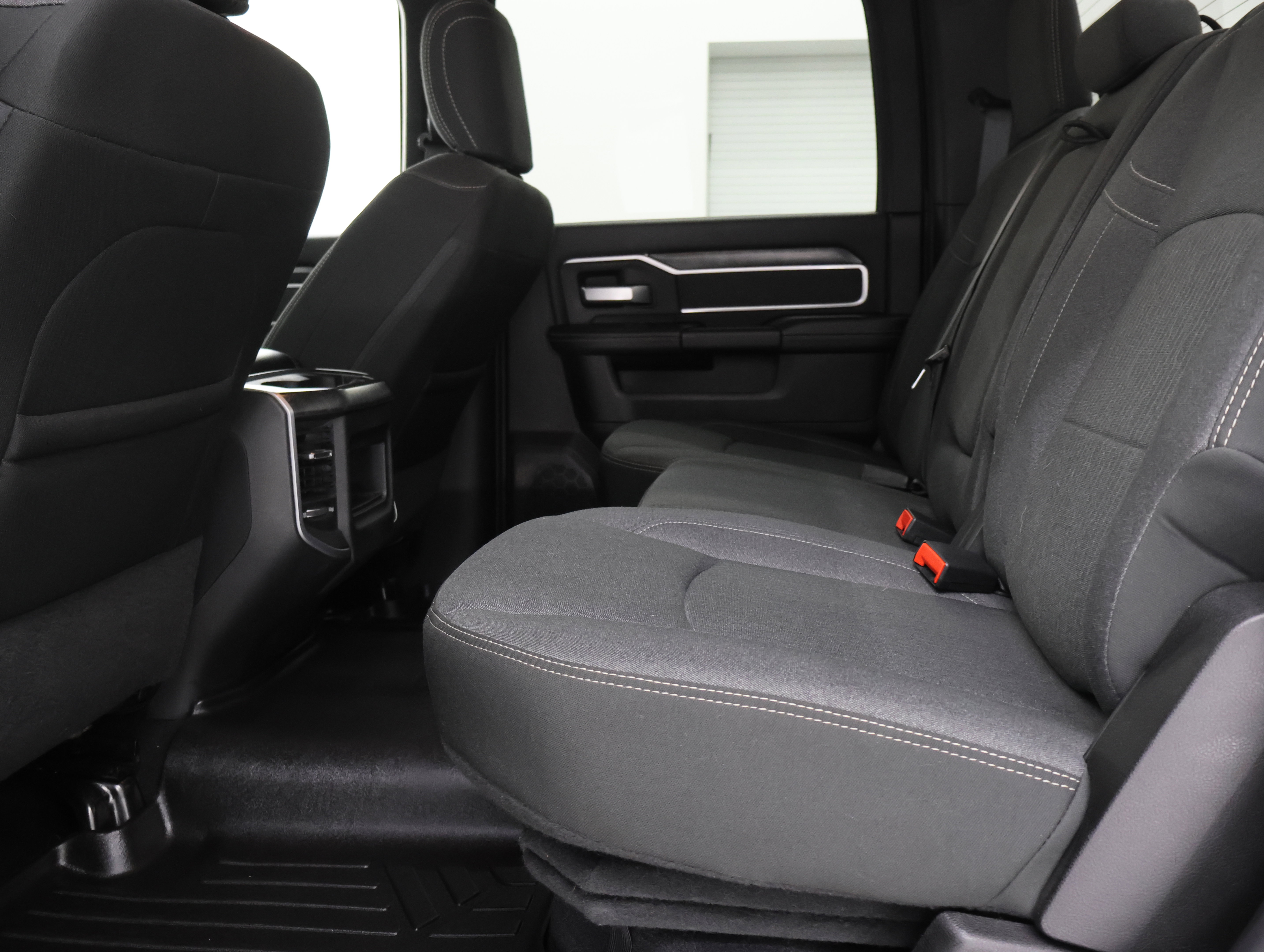 Used 2020 RAM 2500 Big Horn w/ Night Edition AWD/4WD image 36