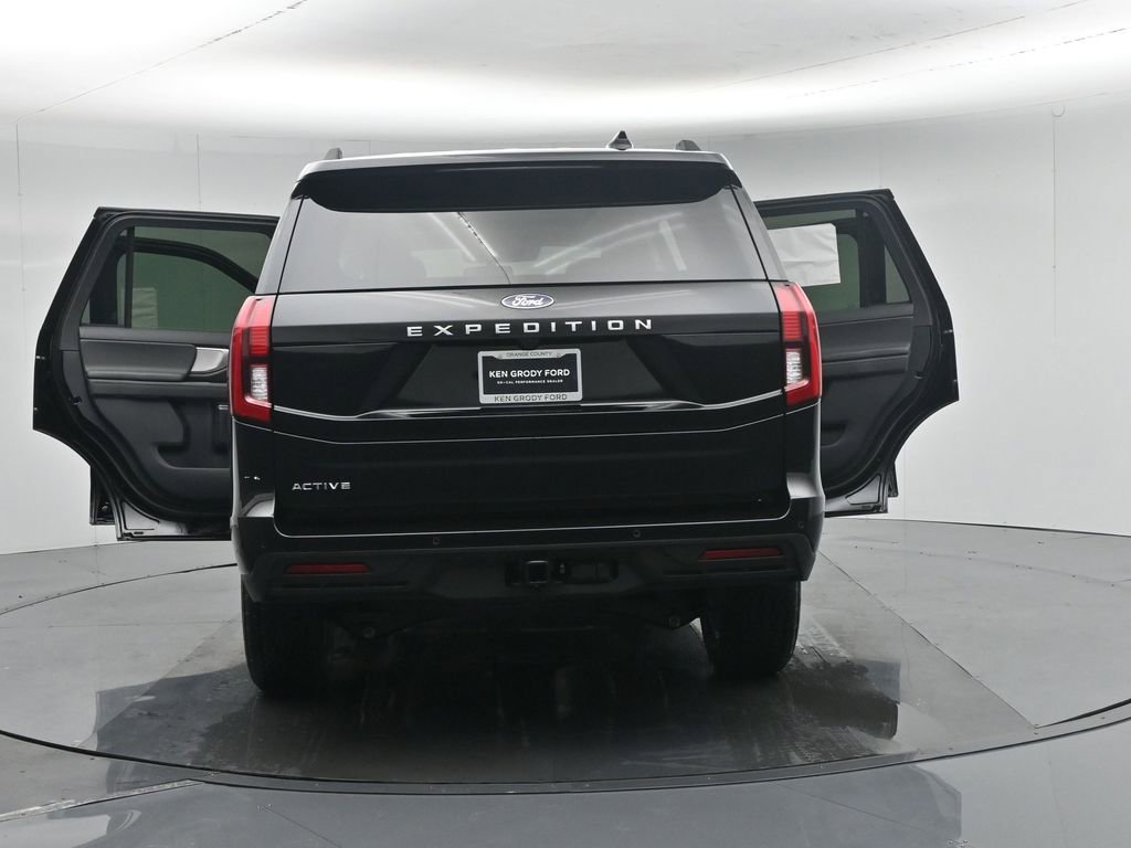 New 2026 Ford Expedition Active image 35