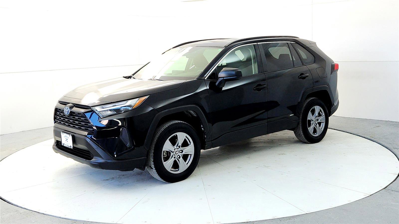 Certified 2023 Toyota RAV4 LE image 7