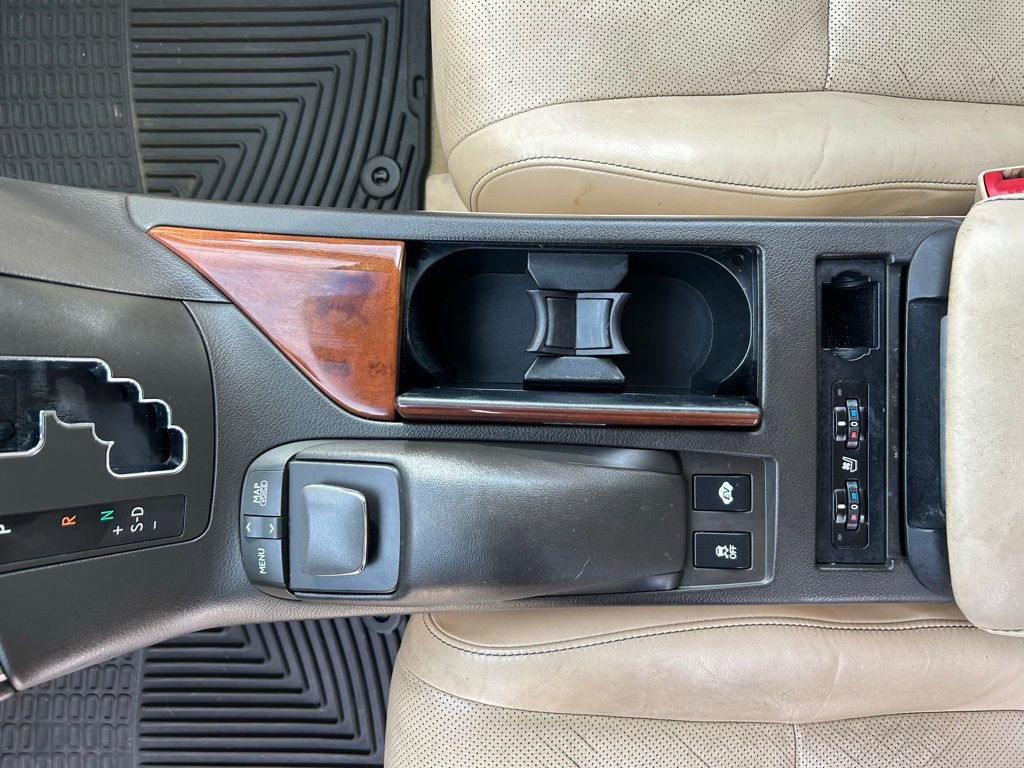 Used 2013 Lexus RX 450h AWD image 26