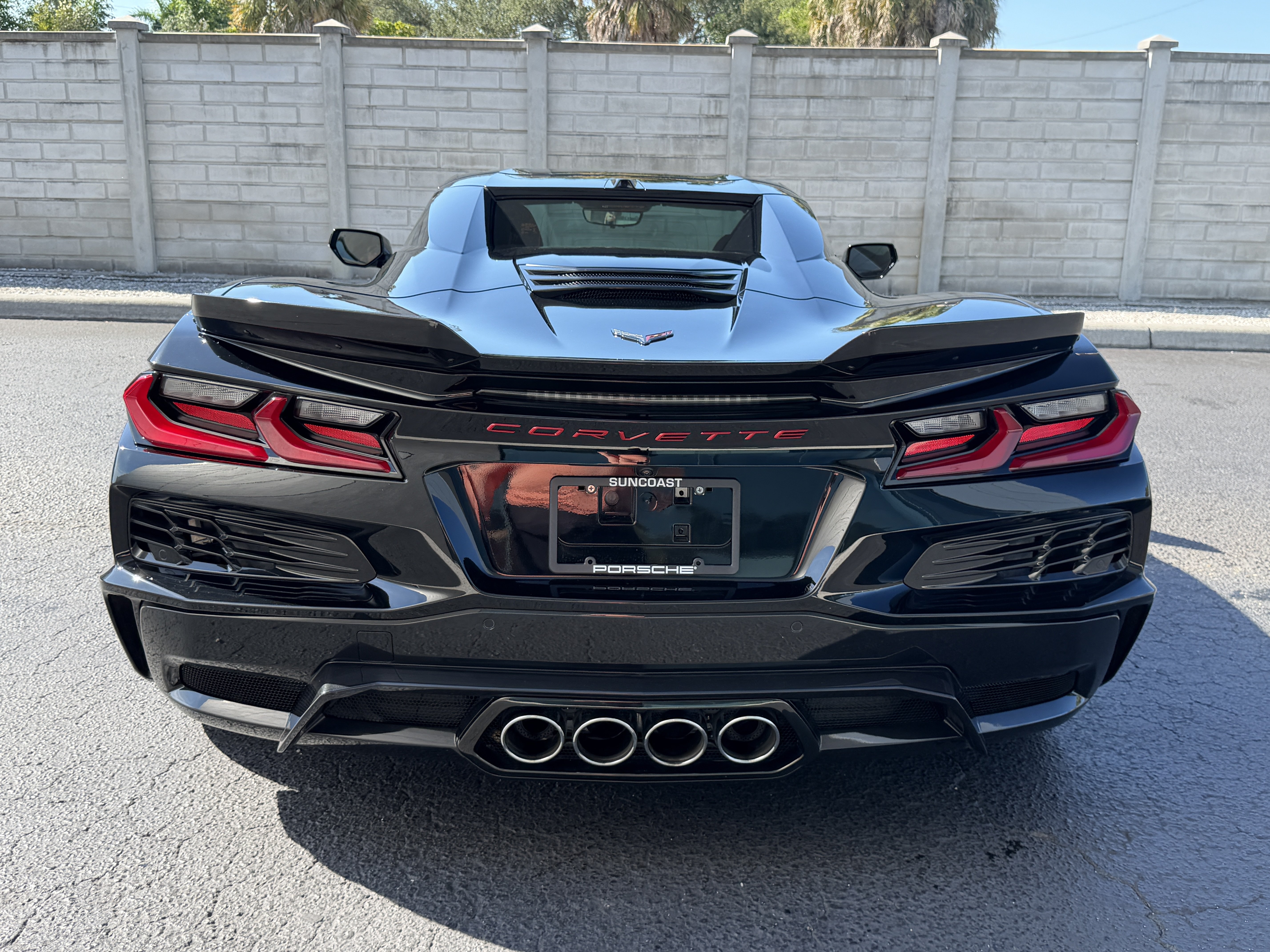 Used 2025 Chevrolet Corvette Z06 RWD image 12