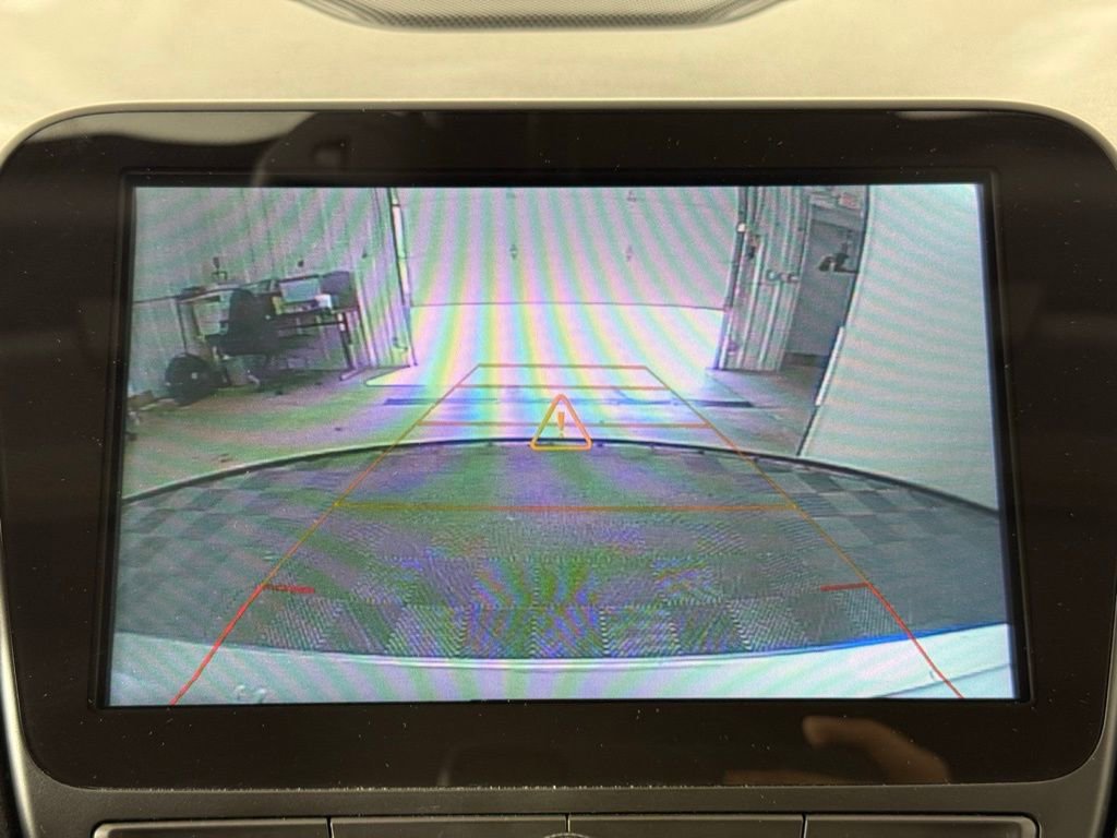 Used 2018 Chevrolet Malibu Premier w/ Driver Confidence Package image 15