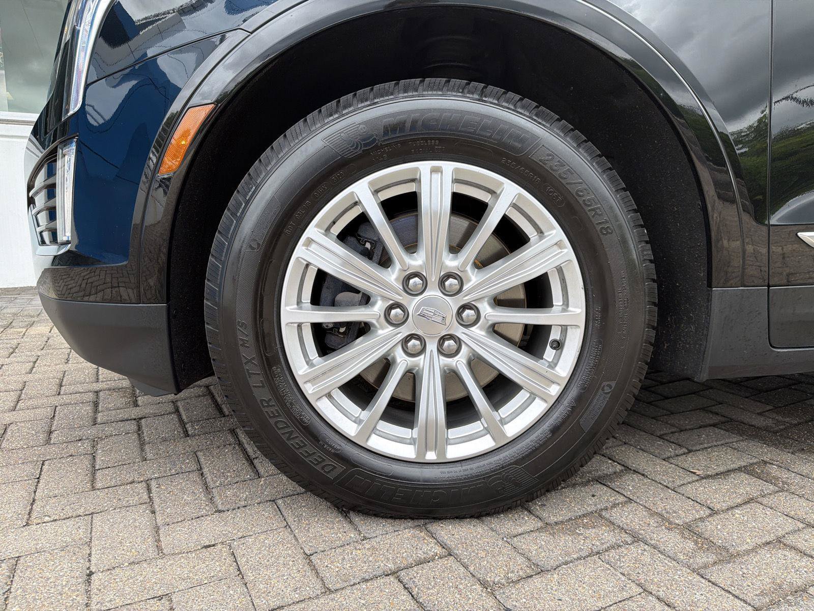 Used 2019 Cadillac XT5 FWD image 10