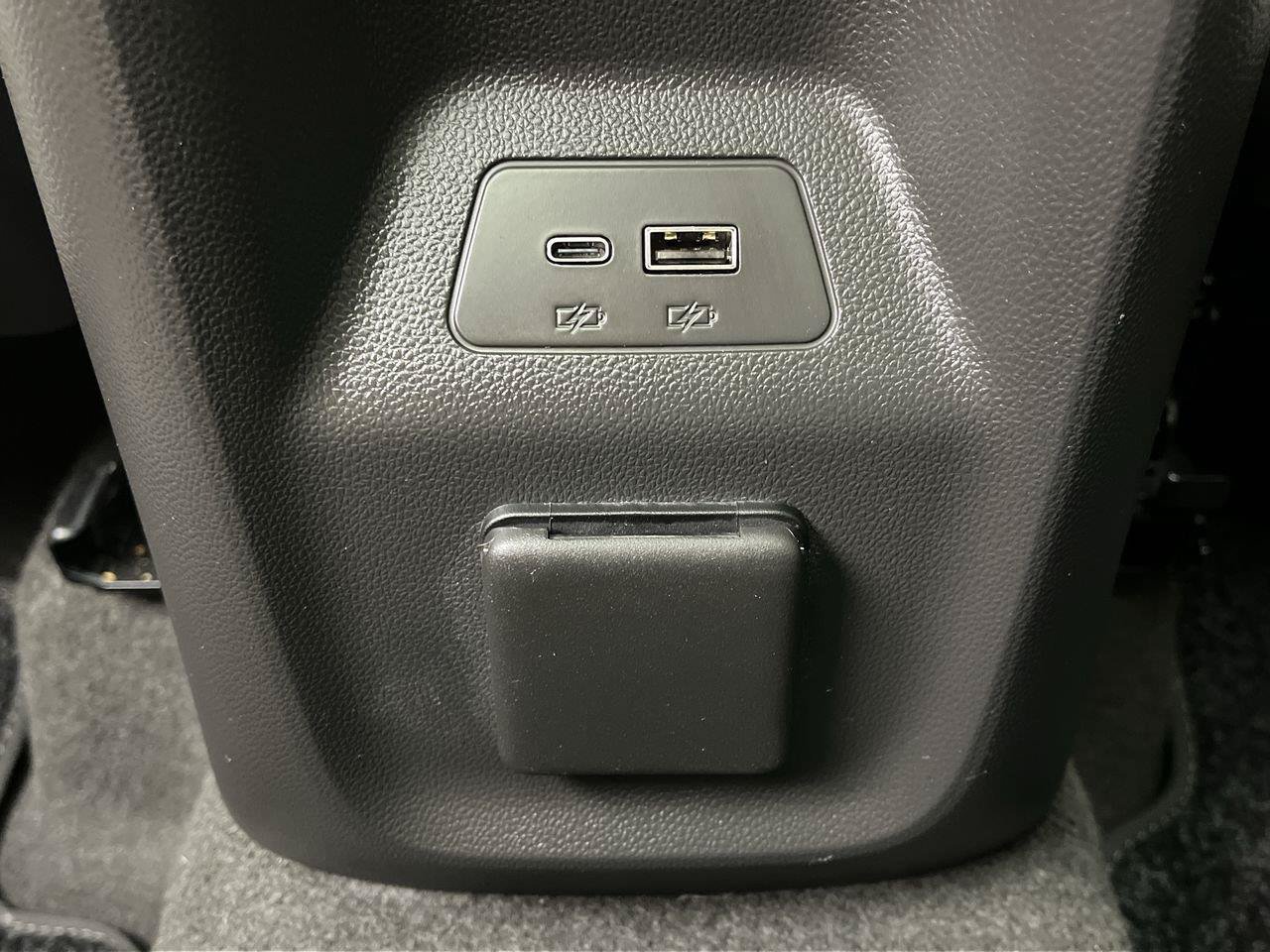 Certified 2025 Buick Envision Avenir AWD/4WD image 13