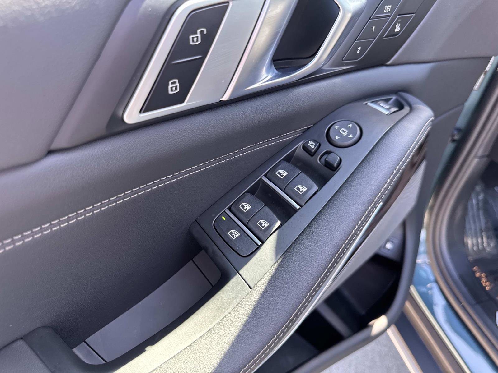 Used 2026 BMW X5 xDrive50e image 15