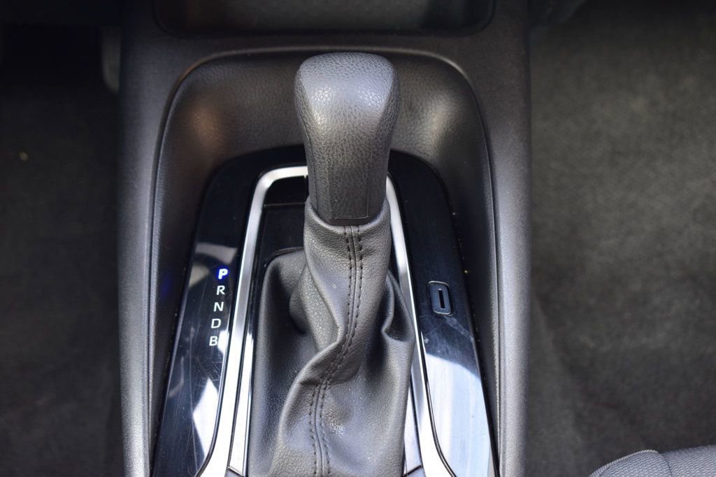 Used 2024 Toyota Corolla LE image 29