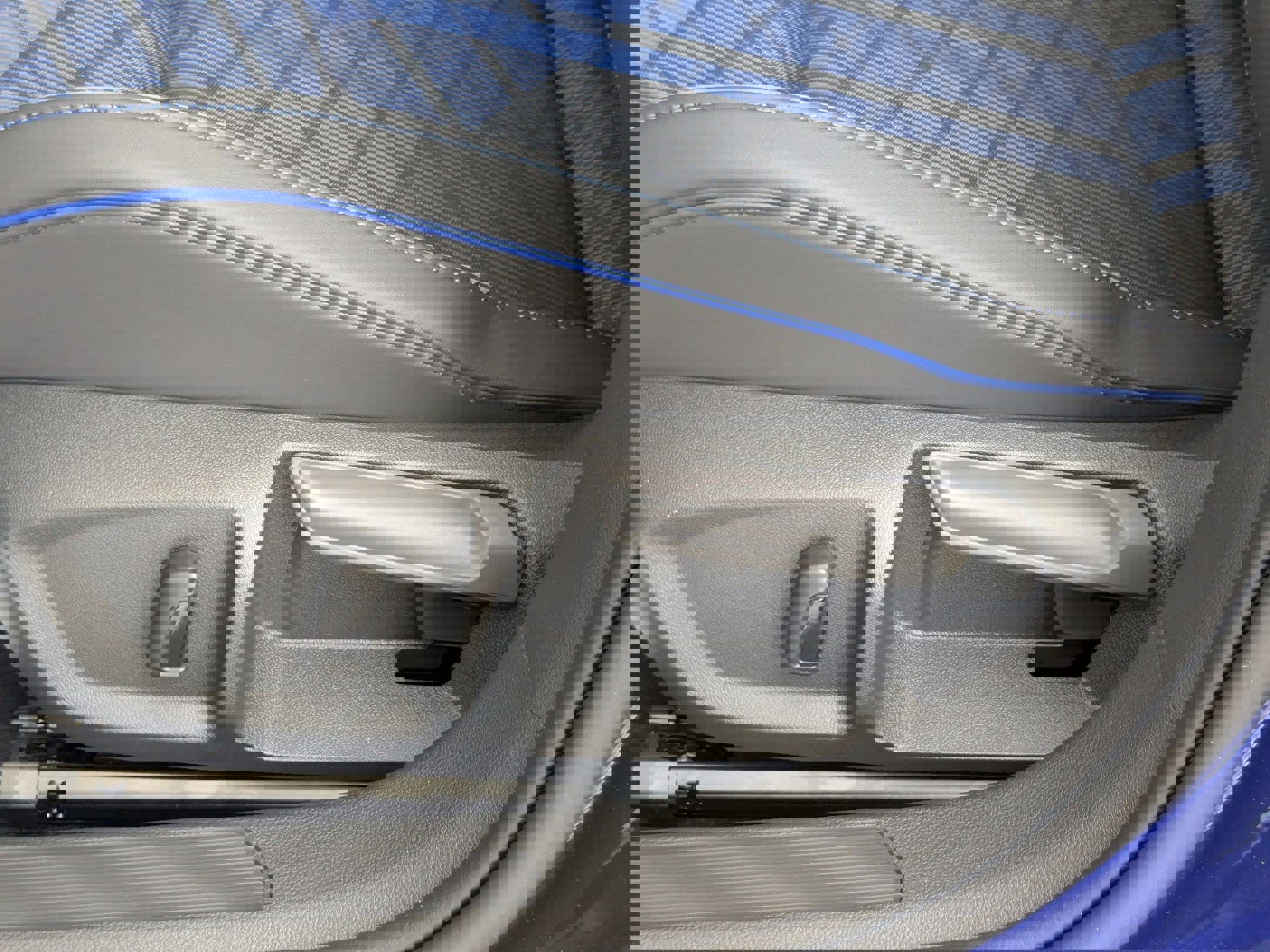 New 2025 Volkswagen Golf R Black Edition image 15