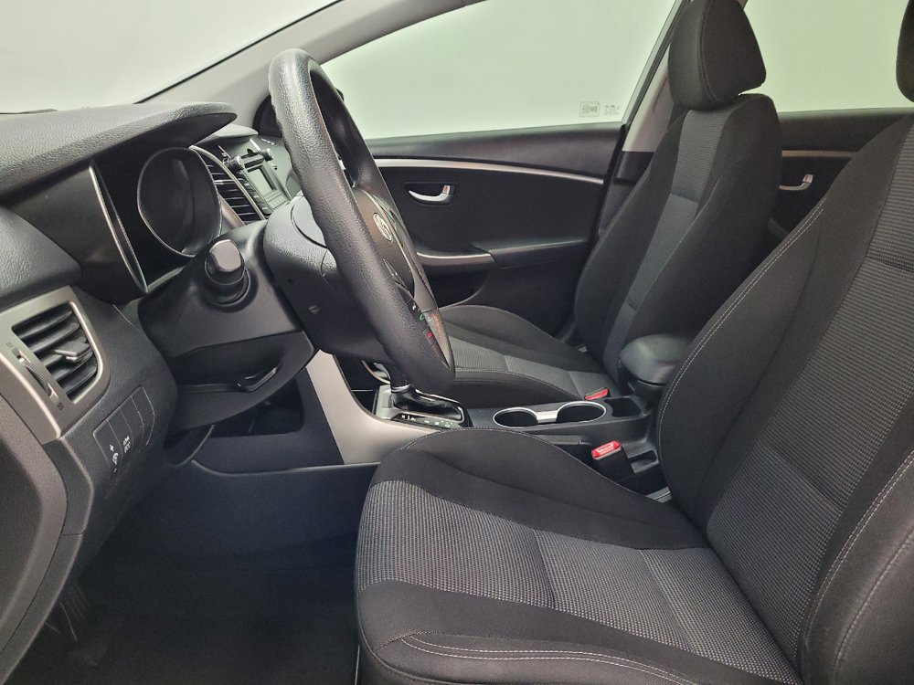 Used 2016 Hyundai Elantra GT FWD image 17