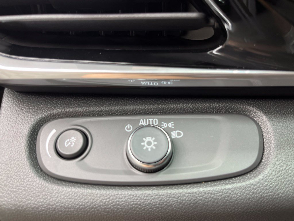 New 2026 Buick Envista Sport Touring w/ Convenience I Package FWD image 11