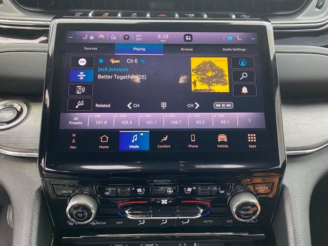 Used 2024 Jeep Grand Cherokee Overland w/ Adv Protech Group III image 21