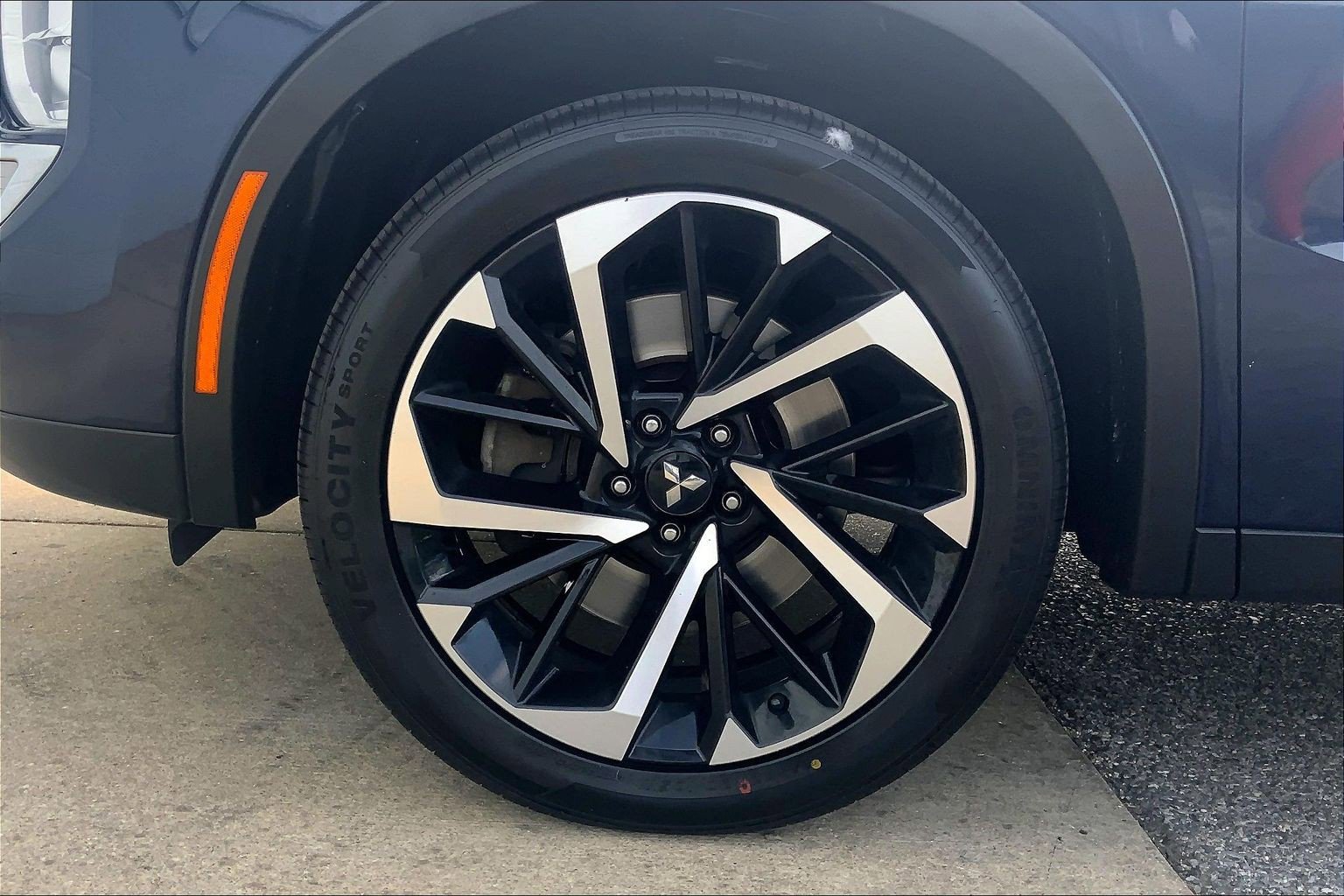 Used 2022 Mitsubishi Outlander SE AWD/4WD image 11