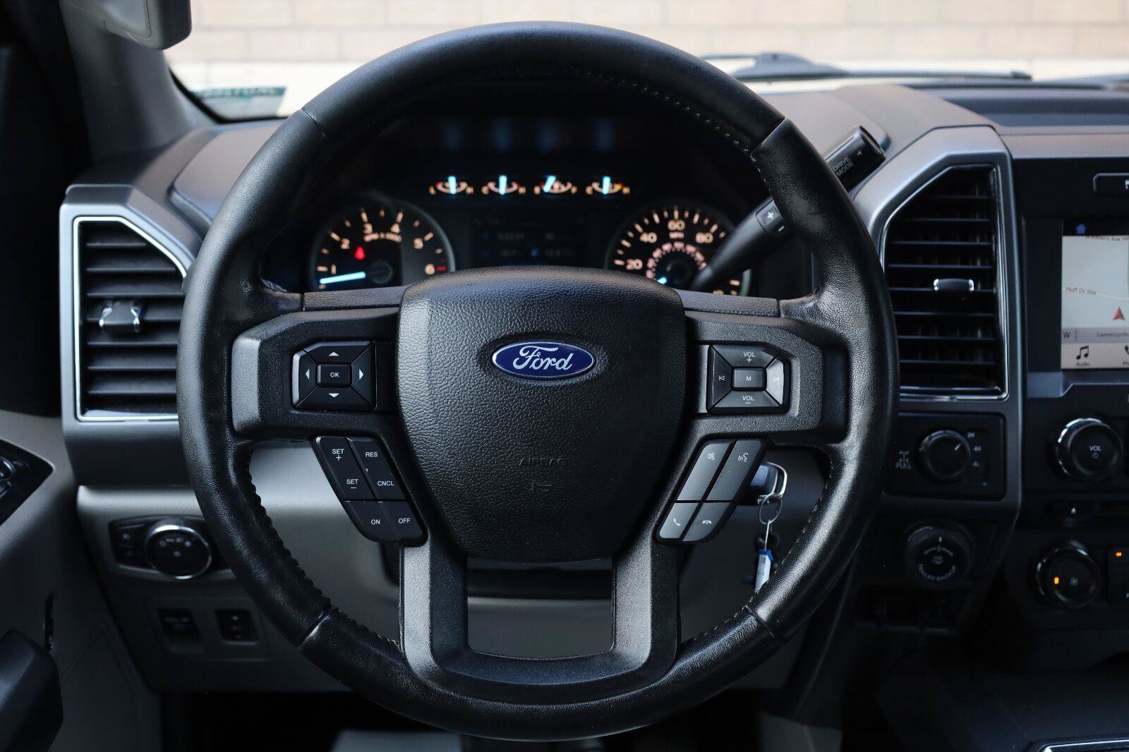 Used 2018 Ford F150 XLT w/ Equipment Group 302A Luxury AWD/4WD image 31