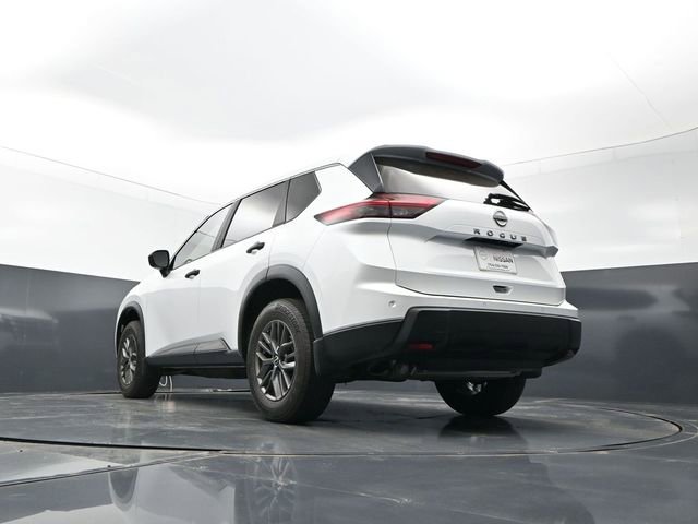 Certified 2025 Nissan Rogue S image 22