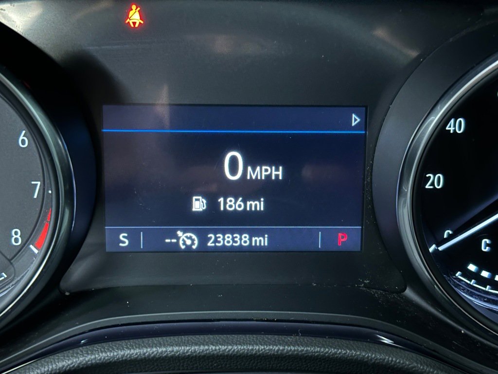 Certified 2023 Buick Encore GX Select w/ Safety Package II image 3