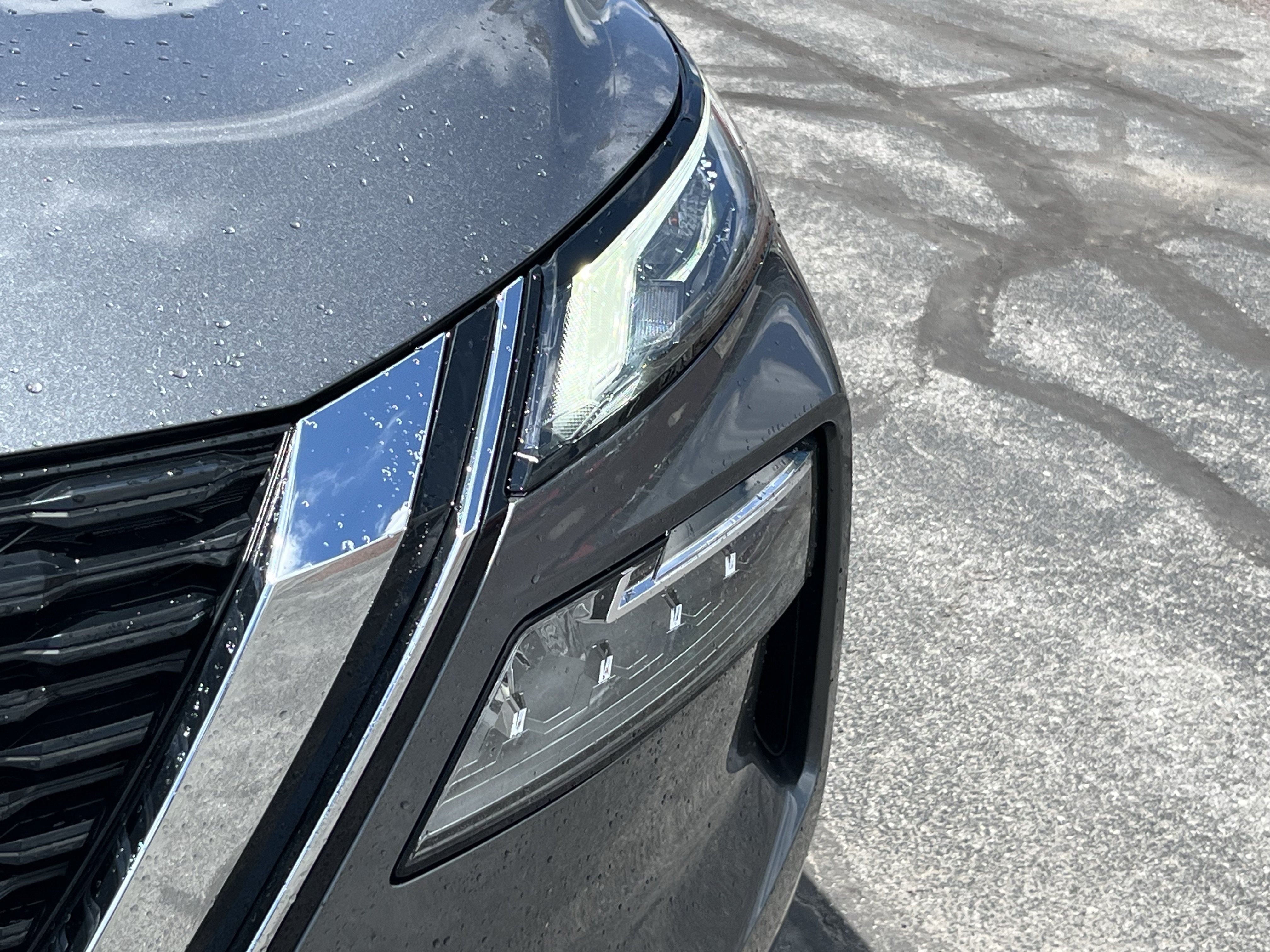 Used 2021 Nissan Rogue SV AWD/4WD image 12