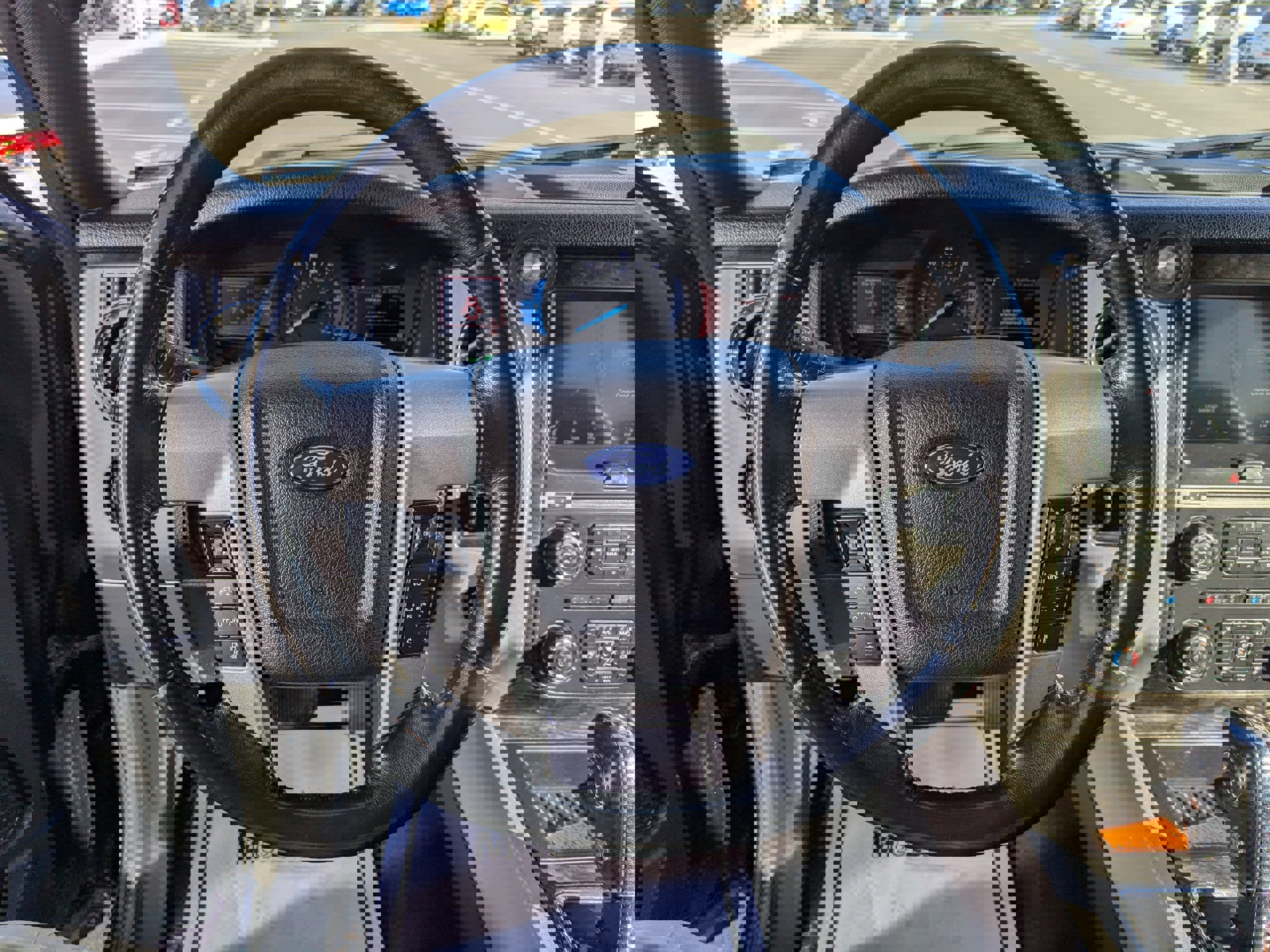 Used 2017 Ford Expedition Max Limited image 15