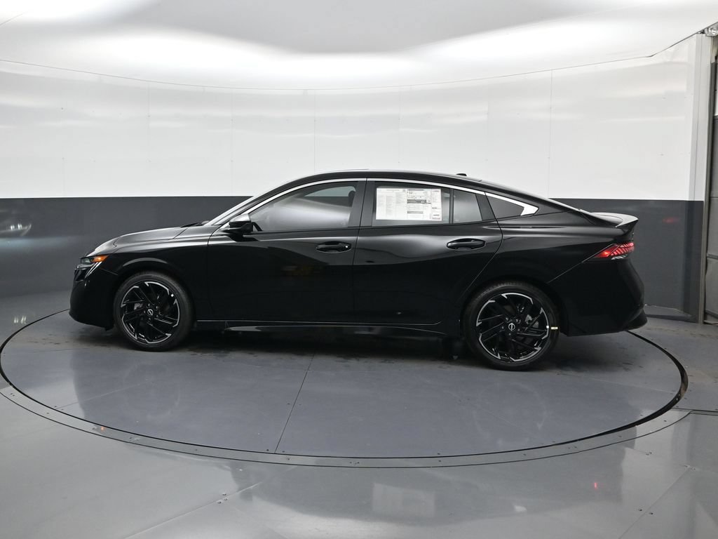 New 2026 Nissan Sentra SR w/ SR Premium Package FWD image 5