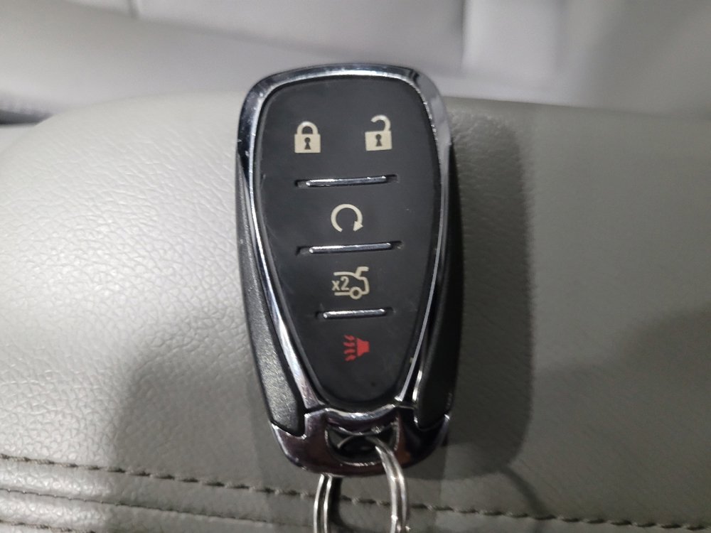 Used 2017 Chevrolet Malibu Hybrid w/ Leather Package image 32