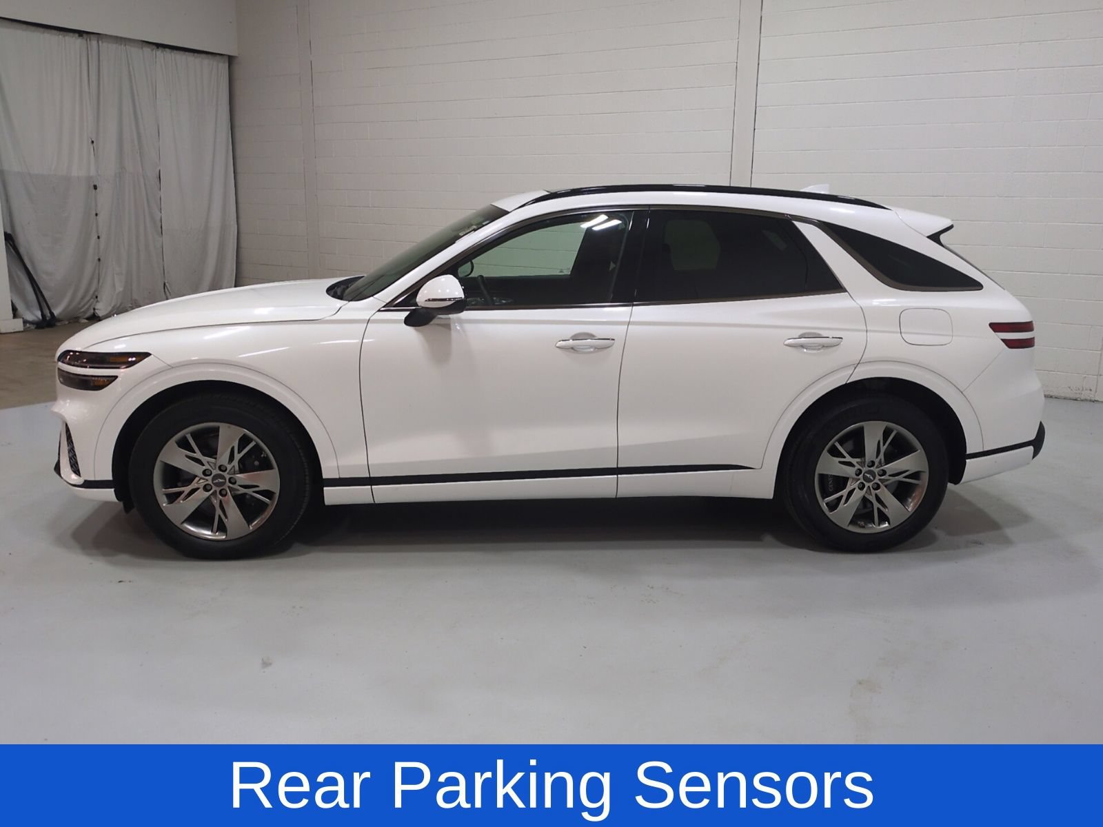 Certified 2025 Genesis GV70 3.5T Sport AWD/4WD image 6