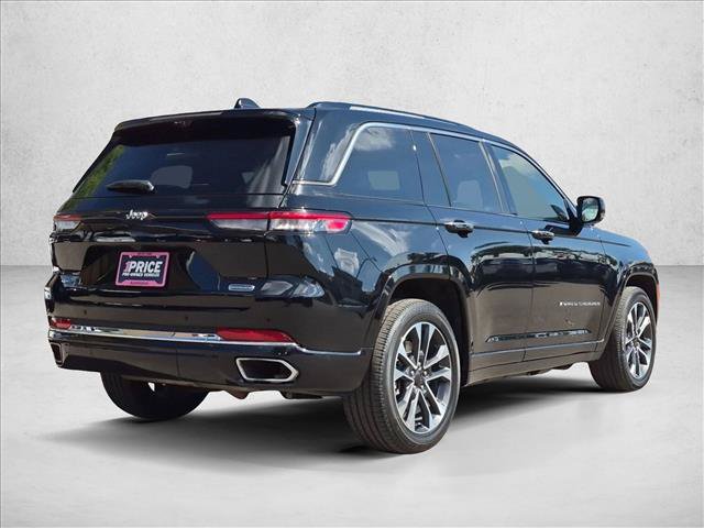 Used 2023 Jeep Grand Cherokee Overland w/ Luxury Tech Group IV AWD/4WD image 5