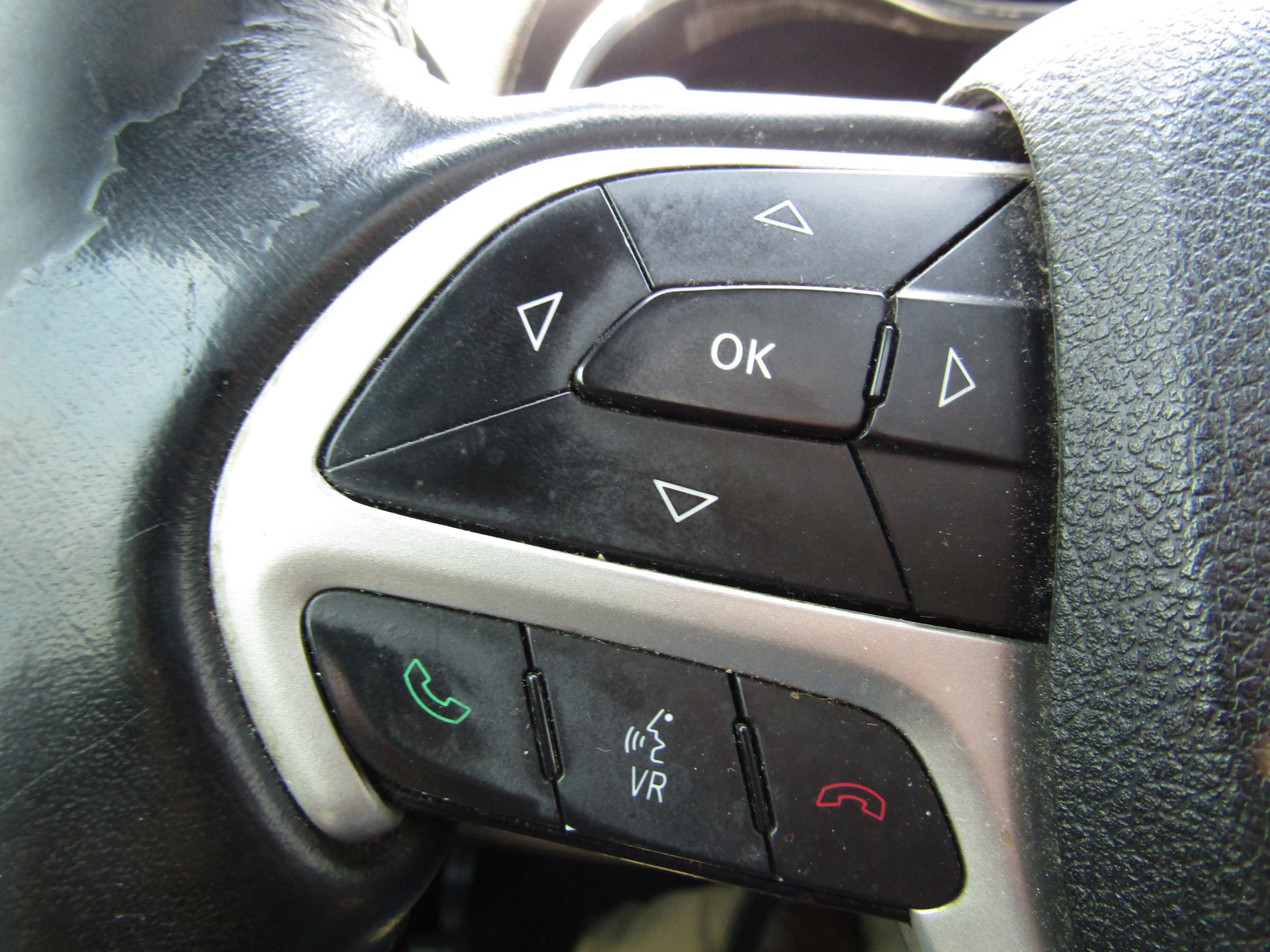 Used 2015 Jeep Grand Cherokee High Altitude image 33