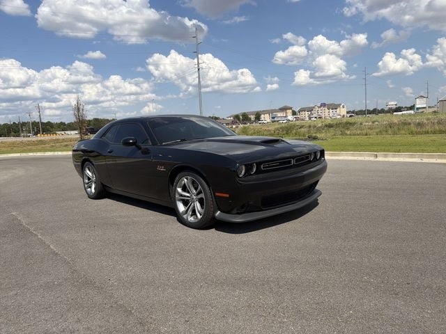 Used 2022 Dodge Challenger R/T RWD image 7