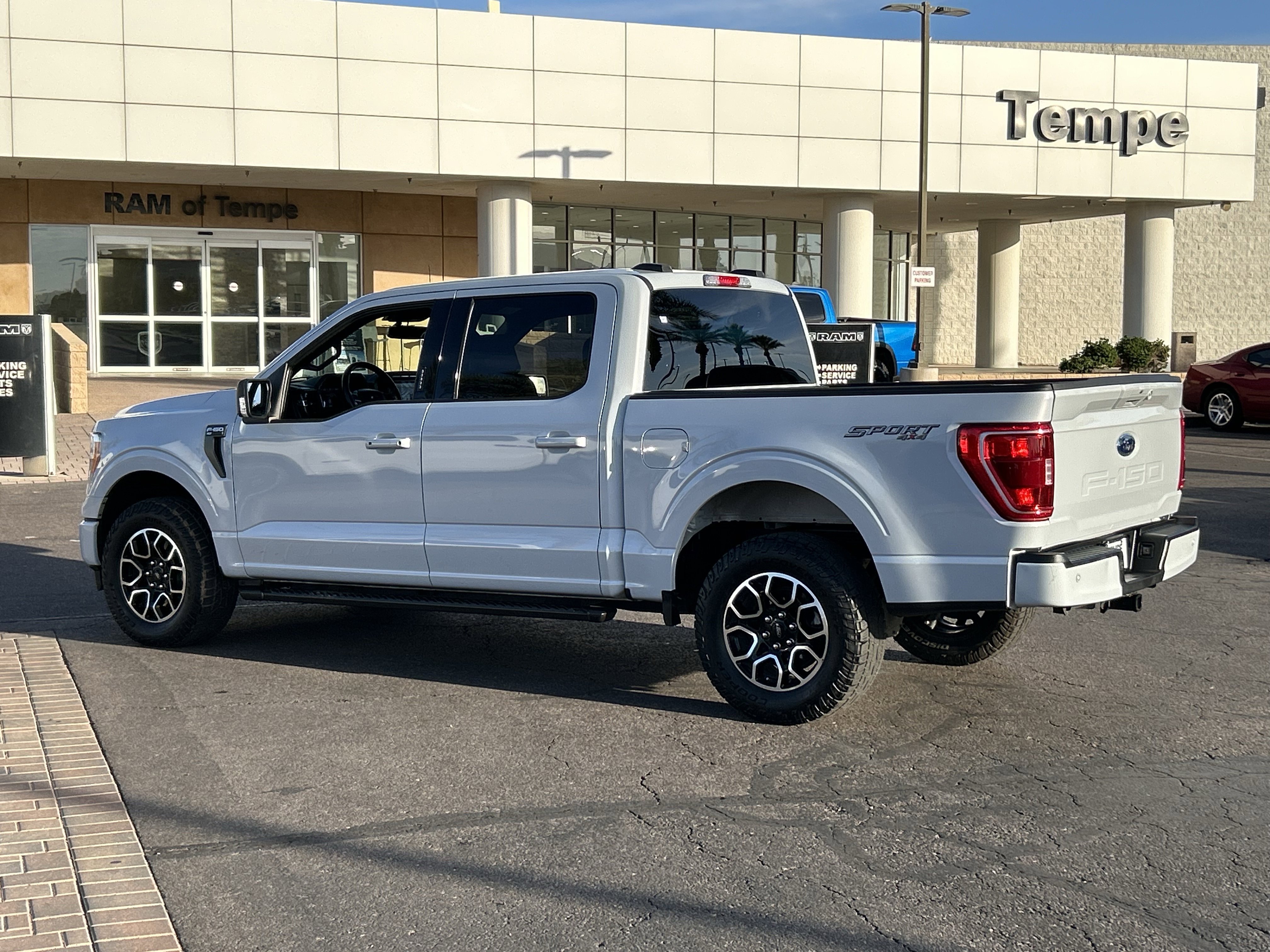 Used 2022 Ford F150 XLT w/ Equipment Group 302A High AWD/4WD image 4