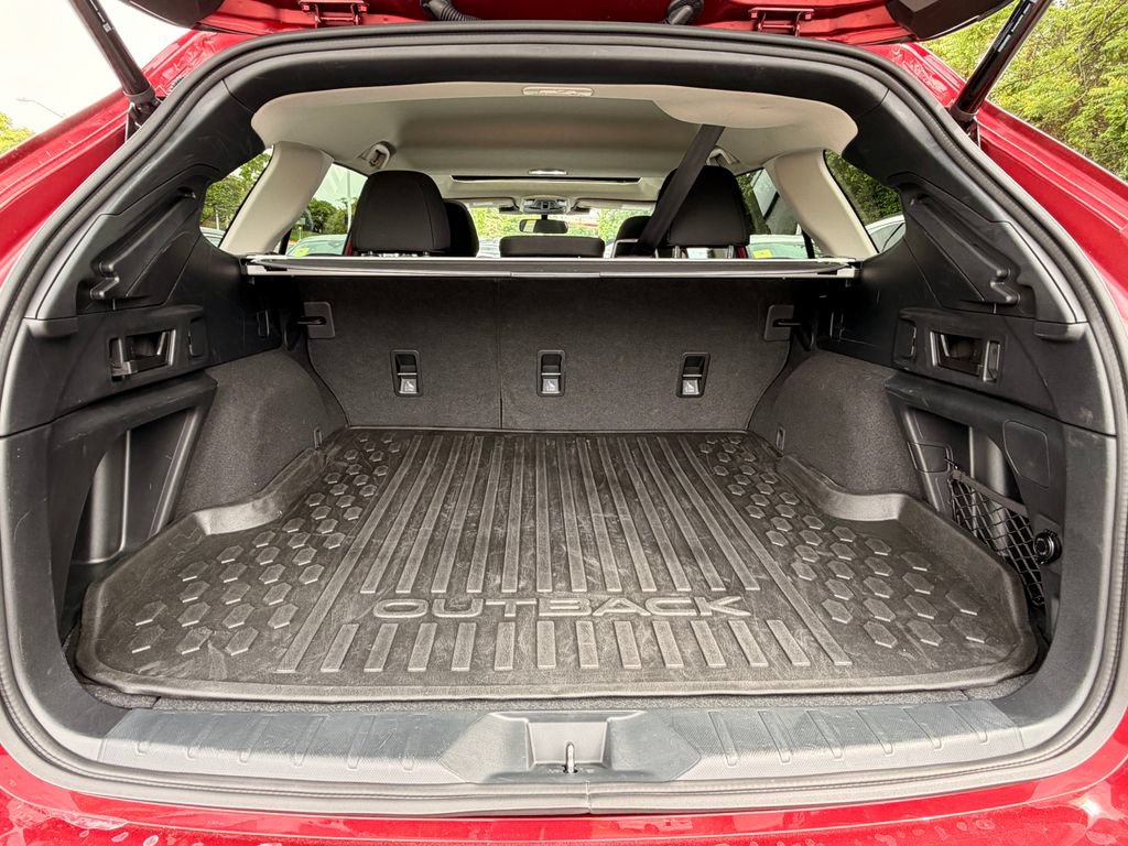 Used 2025 Subaru Outback Premium AWD/4WD image 36