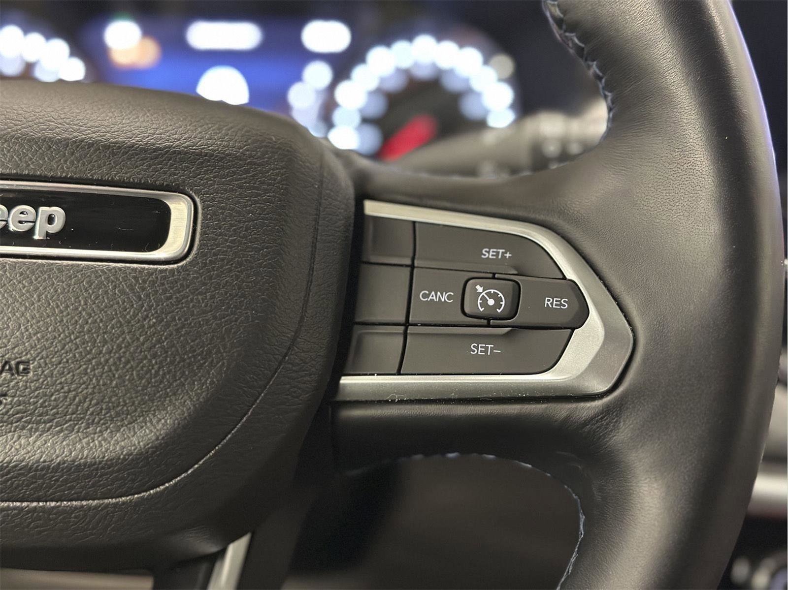 Used 2022 Jeep Compass Latitude w/ Convenience Group image 17