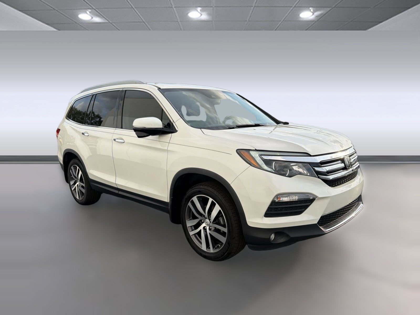 Used 2018 Honda Pilot Touring image 7