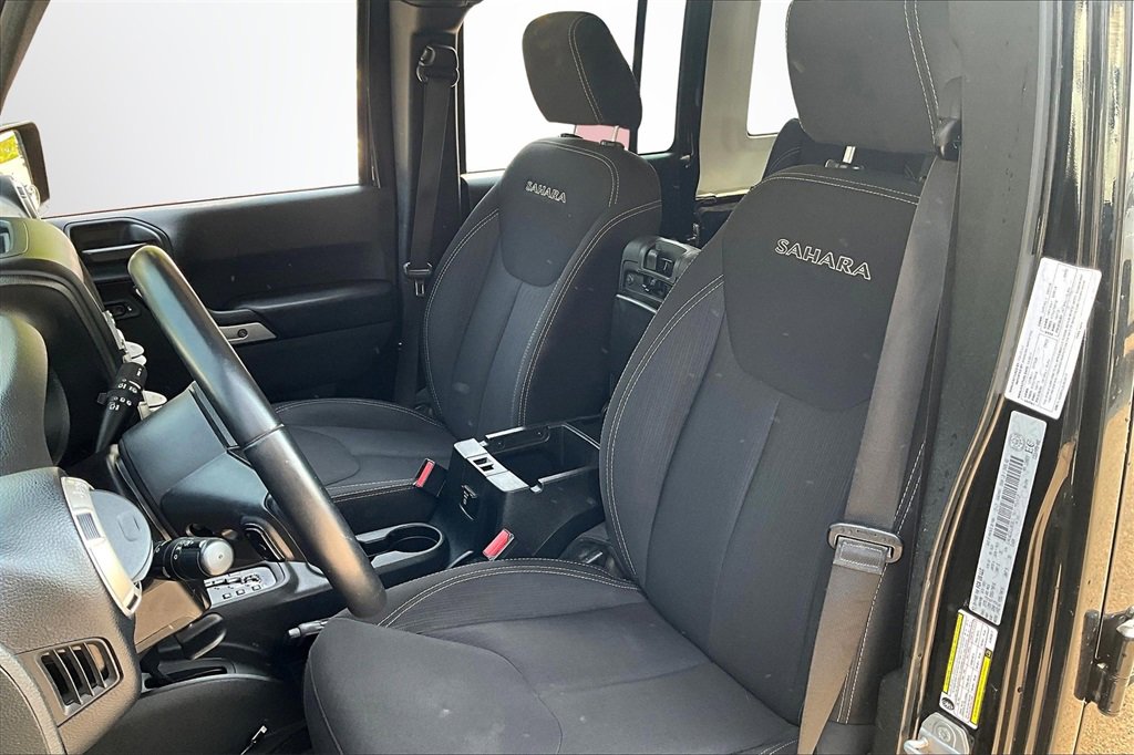 Used 2018 Jeep Wrangler Unlimited Sahara image 19