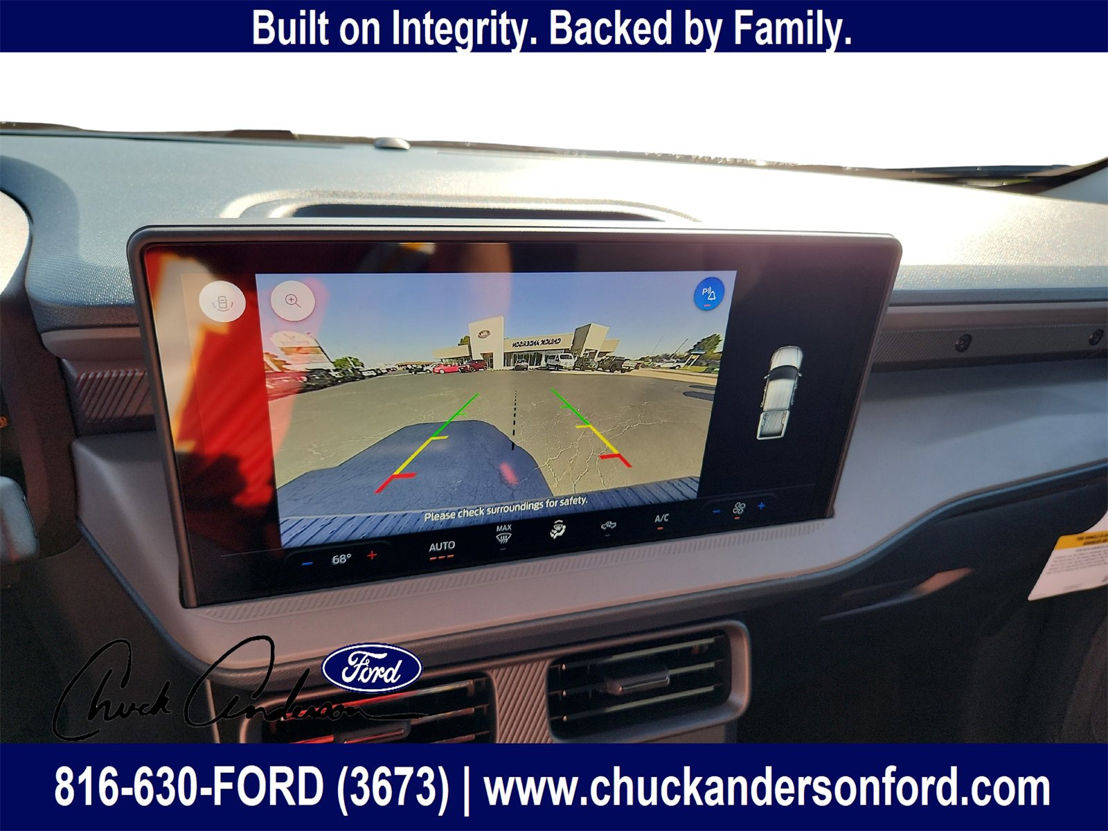 New 2025 Ford Maverick XLT w/ Black Appearance Package image 17