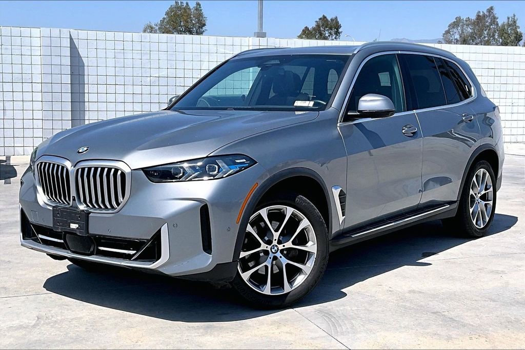 Used 2024 BMW X5 sDrive40i RWD image 2