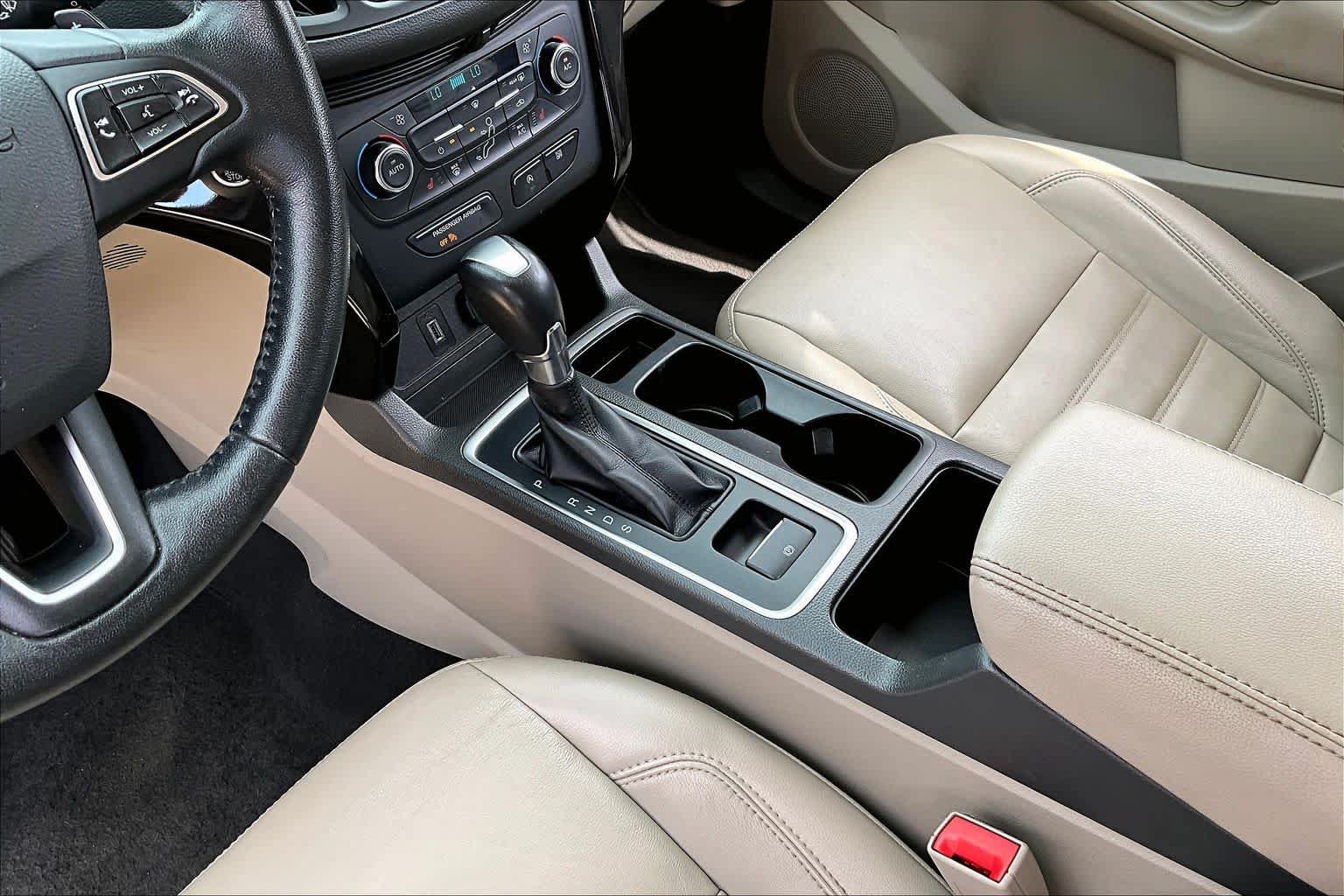 Used 2017 Ford Escape Titanium FWD image 15