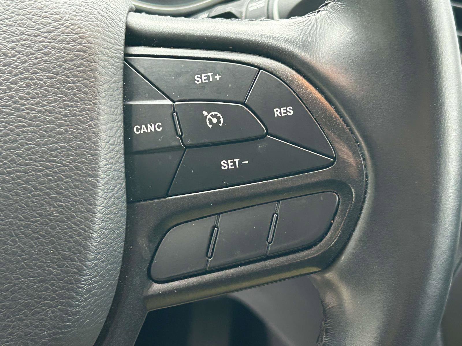 Used 2019 Jeep Cherokee Trailhawk w/ Cold Weather Group AWD/4WD image 22