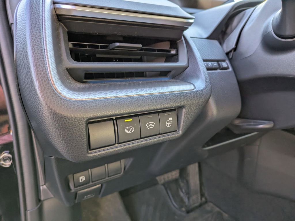 Used 2023 Toyota Prius XLE image 21