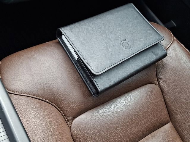 Used 2018 Volvo XC60 T6 Momentum w/ Advanced Package image 26