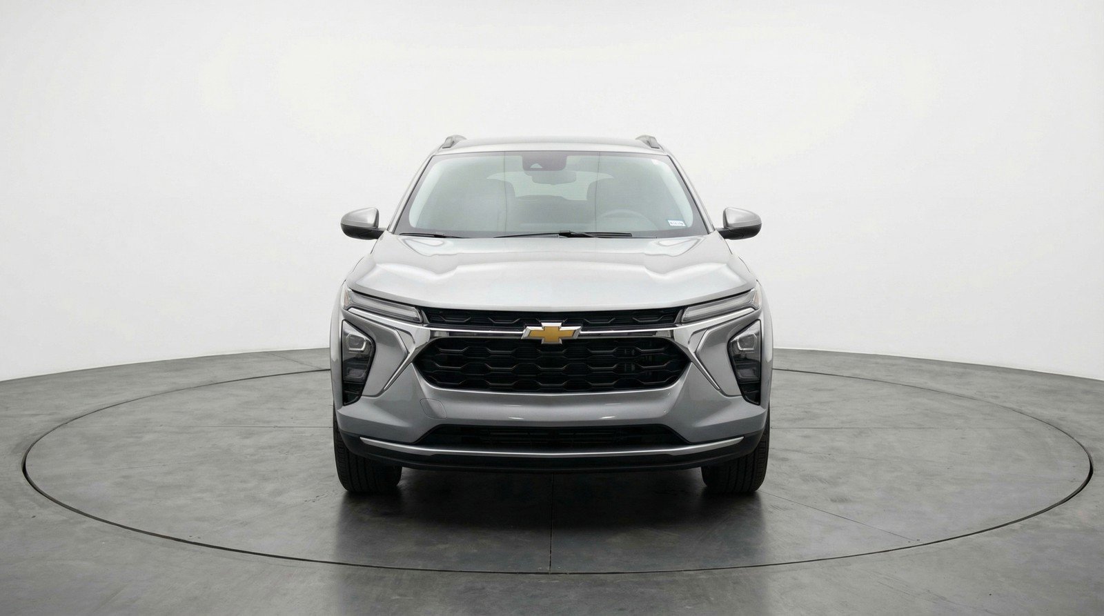 Used 2025 Chevrolet Trax LT w/ LT Convenience Package image 2